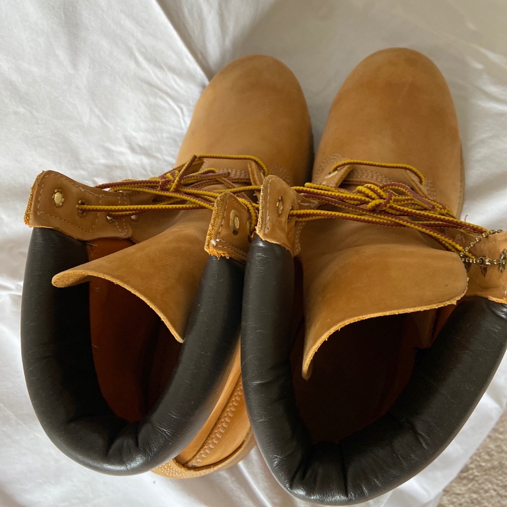 Timberlands - Picture 4 of 4